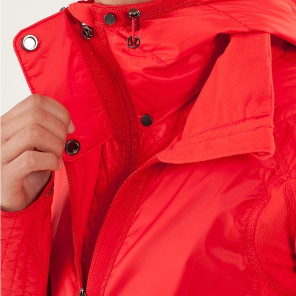 Lululemon bundle up Jacket - Picture 3 of 9